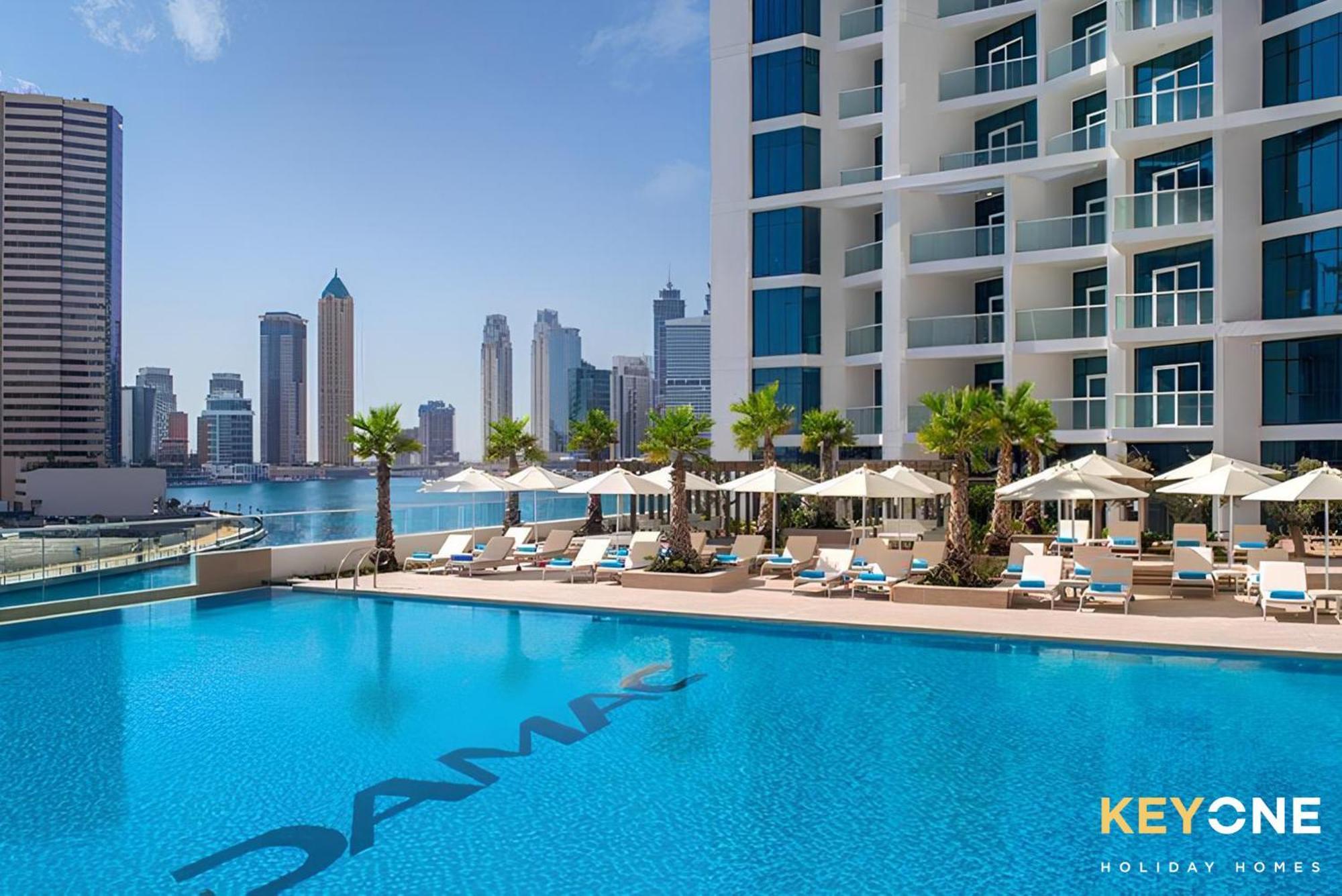 Sleek Studio In Prive With Stunning Canal View دبي المظهر الخارجي الصورة