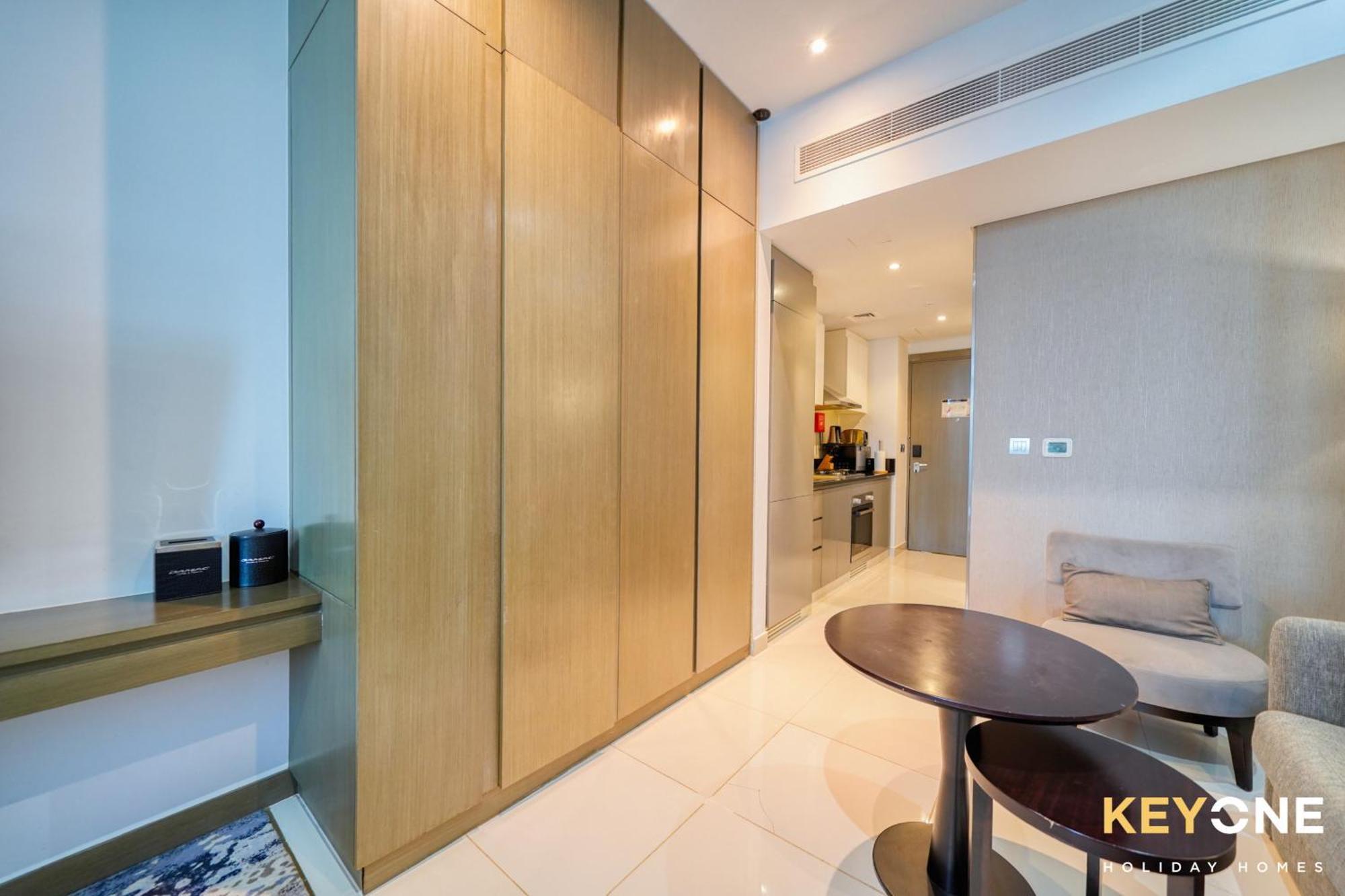 Sleek Studio In Prive With Stunning Canal View دبي المظهر الخارجي الصورة