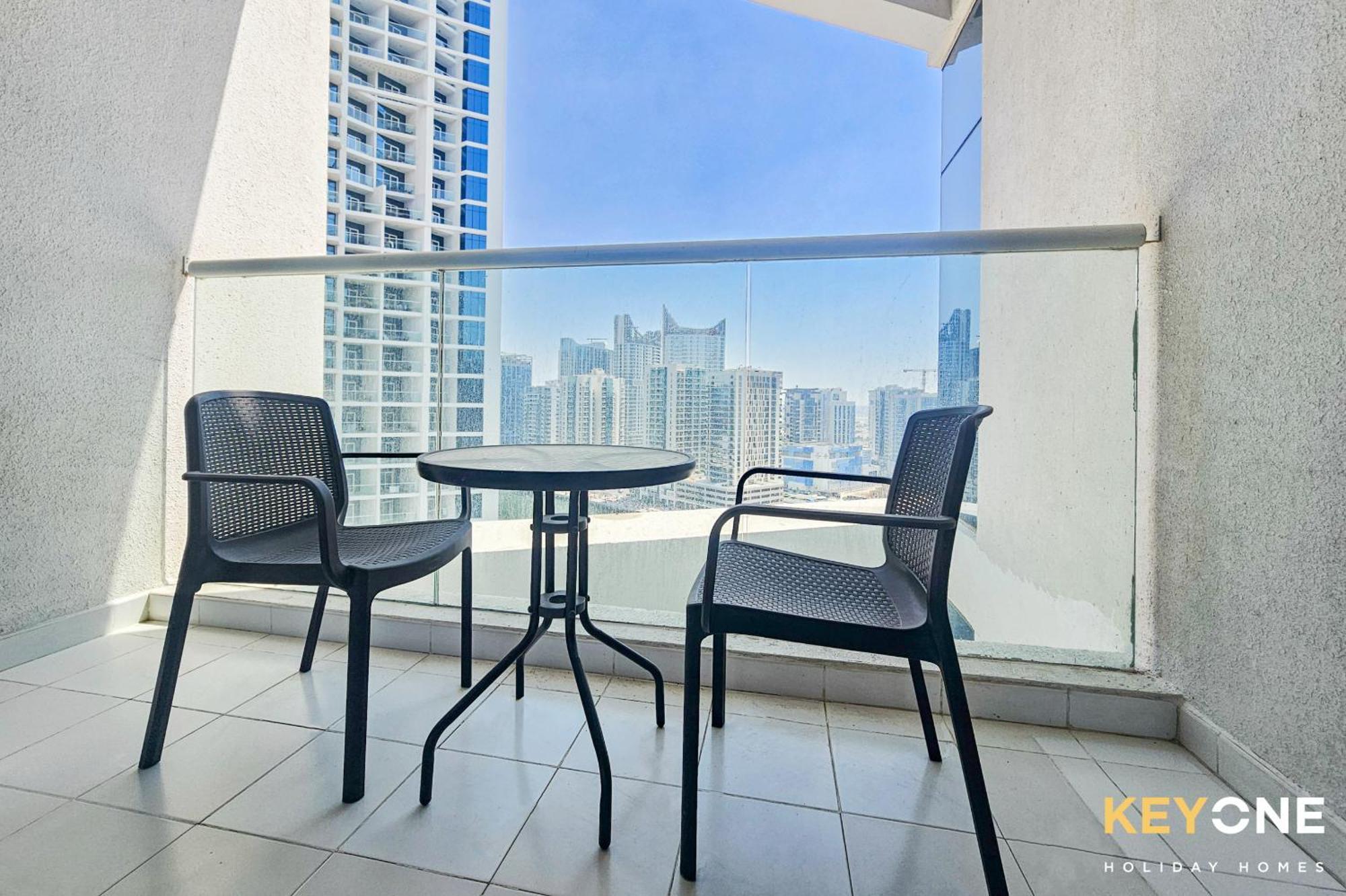 Sleek Studio In Prive With Stunning Canal View دبي المظهر الخارجي الصورة