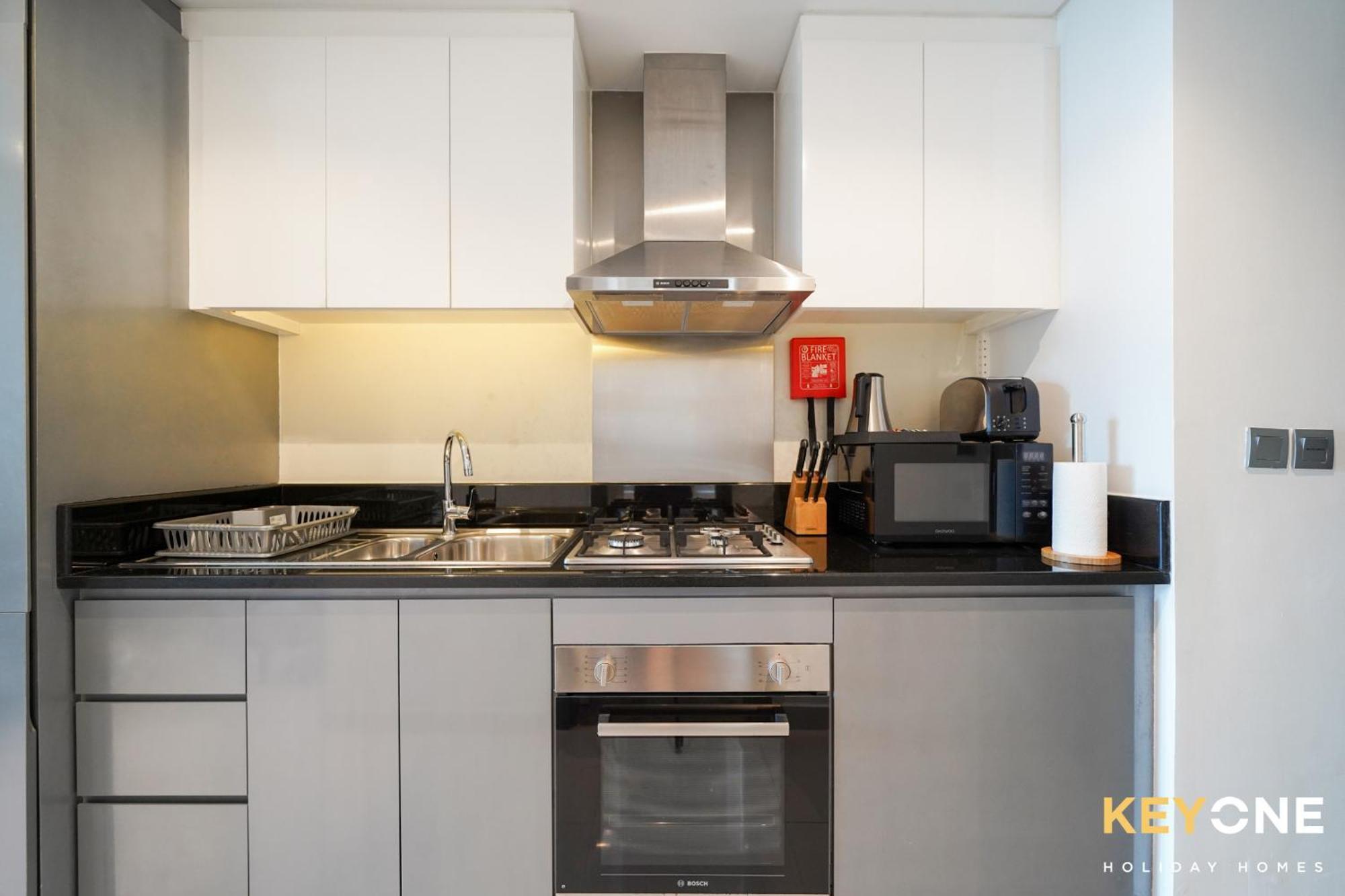 Sleek Studio In Prive With Stunning Canal View دبي المظهر الخارجي الصورة
